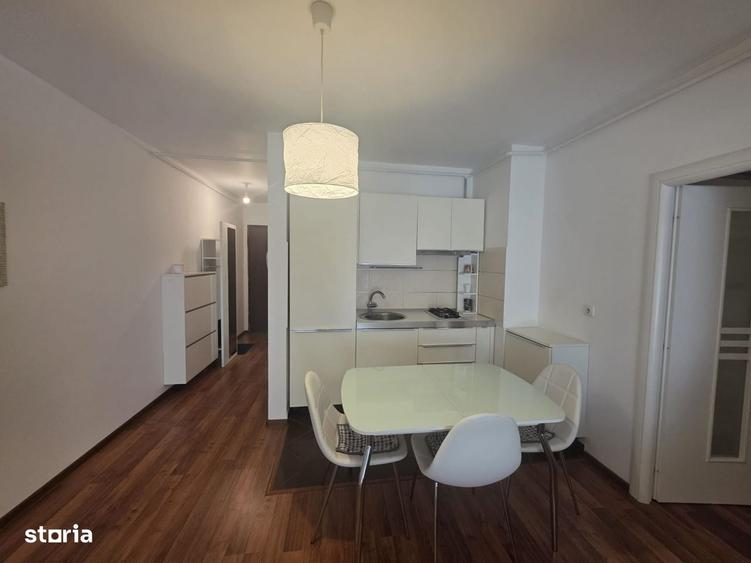 Apartament cu 2 camere decomandat în Cișmigiu