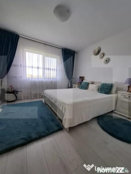 Casă cu 7 camere cu Teren 4600 Mp în Central