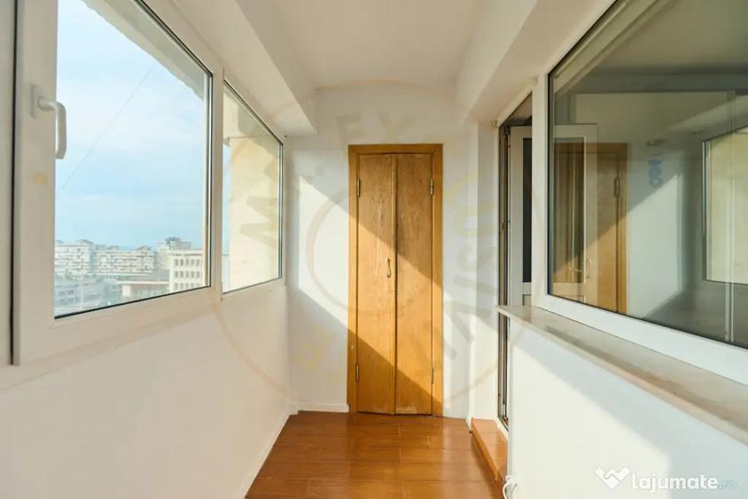 Apartament cu 3 camere decomandat, mobilat în Ultracentral
