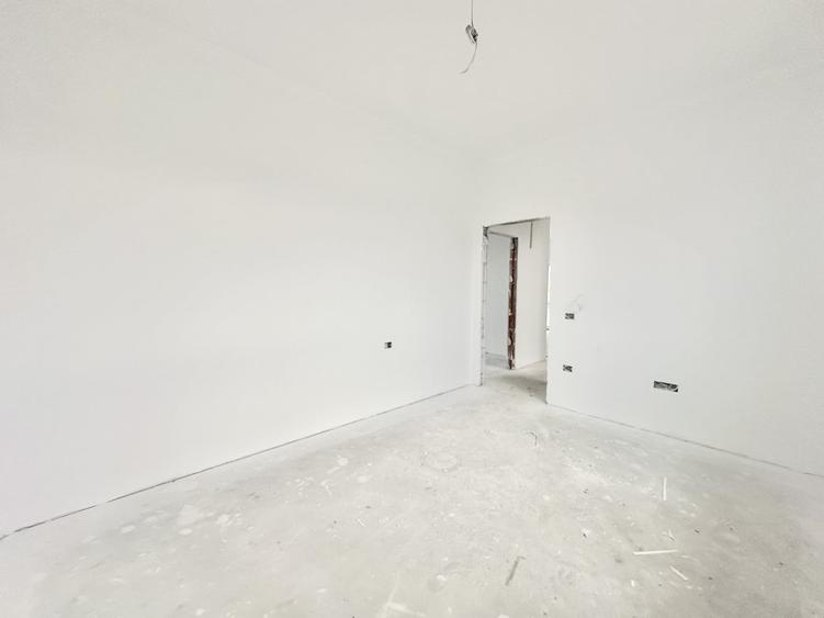 Duplex cu 3 camere cu Canalizare în Urseni