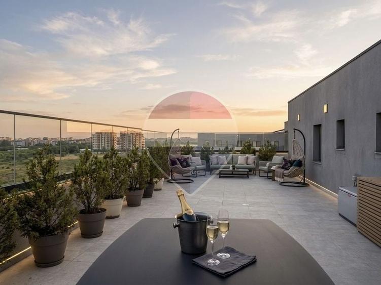 Penthouse cu 3 camere decomandat, mobilat în Tomis Plus
