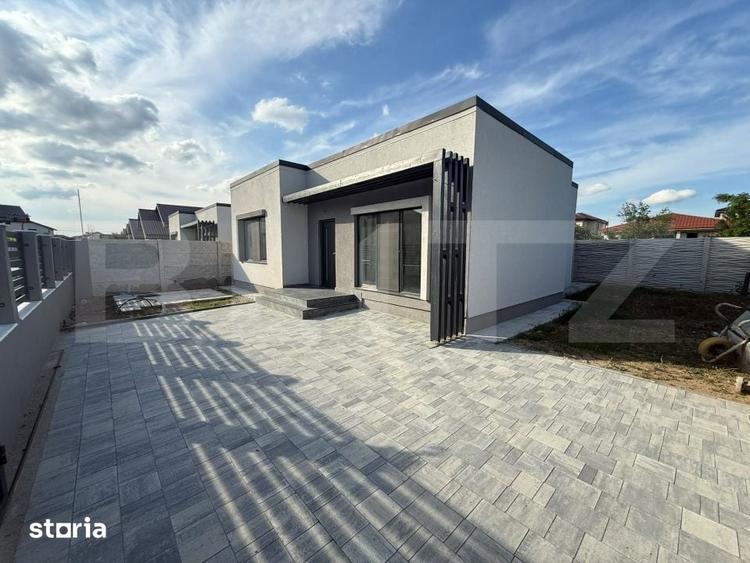 Casă cu 3 camere cu Teren 280 Mp în Malu Mare