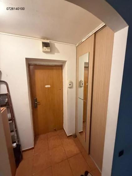 Garsonieră în CET