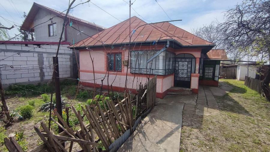 Casă cu 3 camere în Pantazi