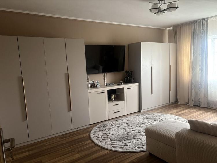 Apartament cu 2 camere decomandat în Eftimie Murgu