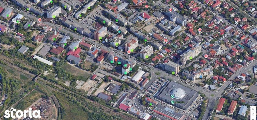 Apartament cu 3 camere decomandat în Micro 6