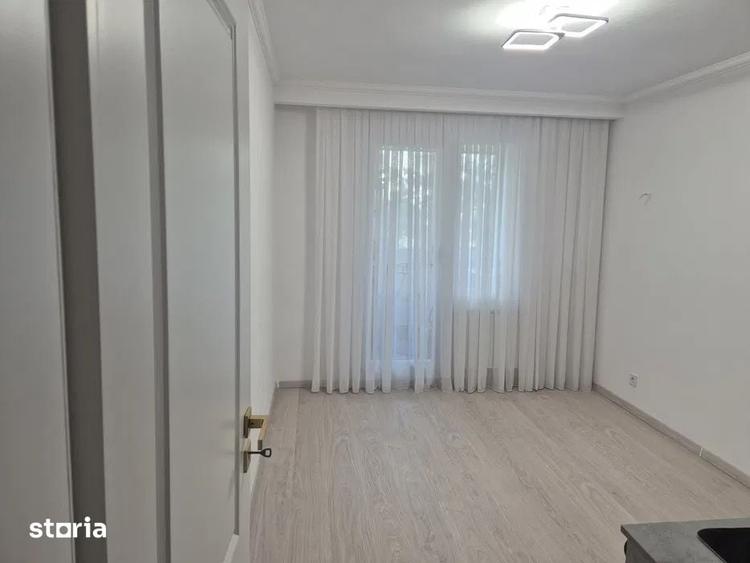 Apartament cu 4 camere decomandat, mobilat în Rogerius
