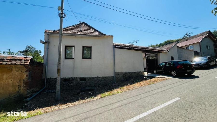 Casă cu 2 camere în Central