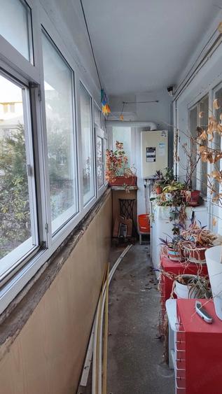 Apartament cu 4 camere semidecomandat în Obor