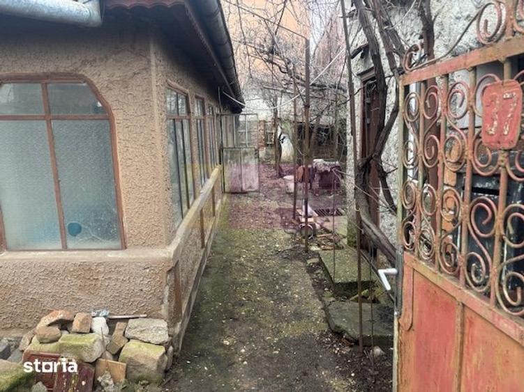 Casă cu 3 camere cu Teren 208 Mp în Alexandriei