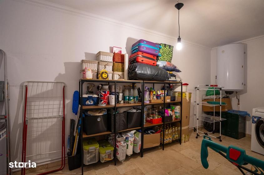 Casă cu 4 camere cu Teren 340 Mp în Paleu