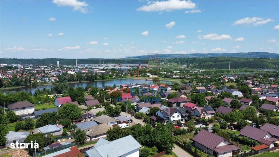 Teren de 10000 mp, în Miroslava
