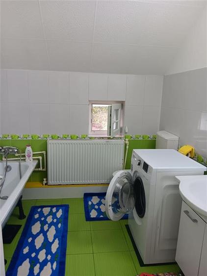 Casă individuală cu 6 camere cu Canalizare în Dorobanți
