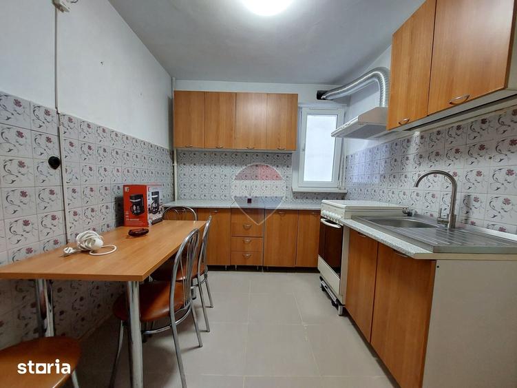Apartament cu 2 camere decomandat în Drumul Taberei