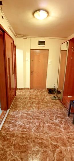 Apartament cu 3 camere decomandat în Gara