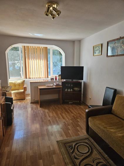 Apartament 2 camere decomandat Gemenii - 1
