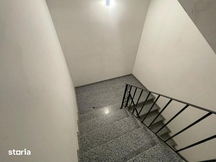 Apartament cu 3 camere decomandat în Siloz