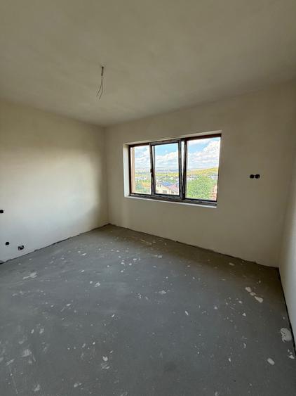 Casă cu 3 camere în Borhanci