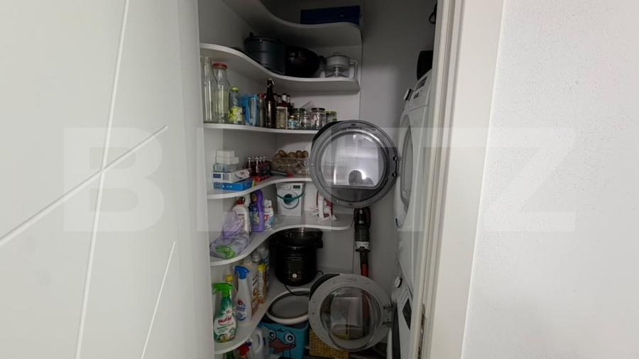 Apartament cu 3 camere decomandat, mobilat în Ampoi 3