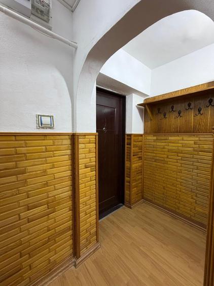 Apartament cu 3 camere decomandat în Micro 13