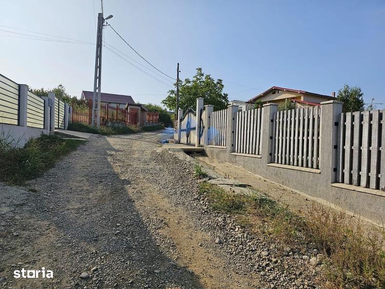 Teren de 8650 mp, în Rediu