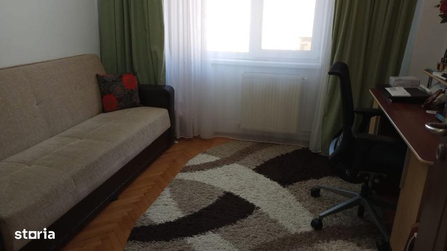 Apartament decomandat 3 camere + living de vanzare in zona Ostroveni - 4