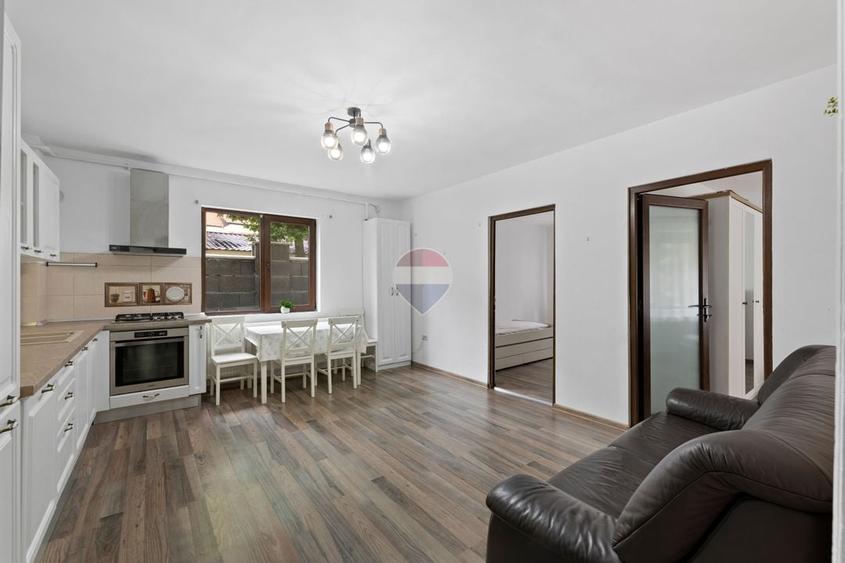Apartament cu 3 camere decomandat, mobilat în Aurel Vlaicu