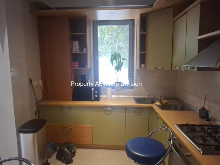 Casă cu 8 camere cu Teren 325 Mp în 1 Mai