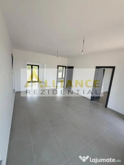 Casă cu 3 camere cu Teren 300 Mp în Berceni