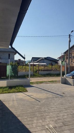 Casă cu 4 camere în Sânpetru