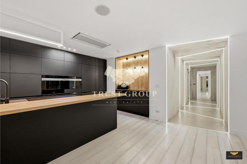 Apartament cu 5 camere decomandat, mobilat în Herăstrău