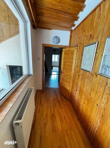 Casă cu 5 camere cu Teren 1000 Mp în Titulescu