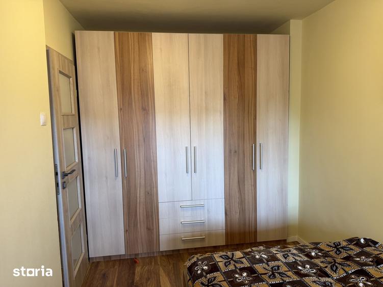 Apartament cu 3 camere decomandat, mobilat în Mihai Viteazul