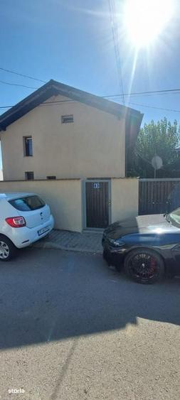 Casă cu 4 camere în Central