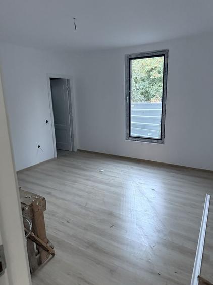 Casă cu 4 camere în Potârnichești