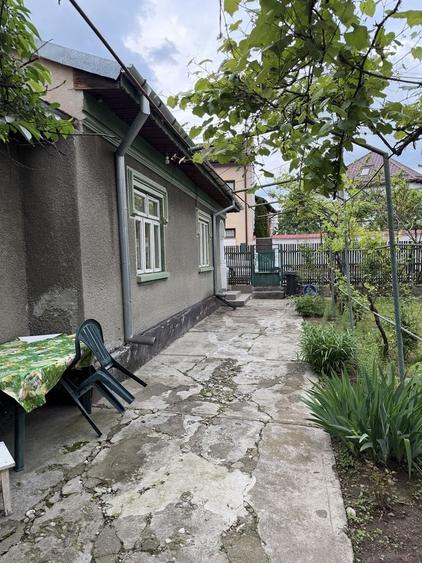 Casă cu 3 camere în Central