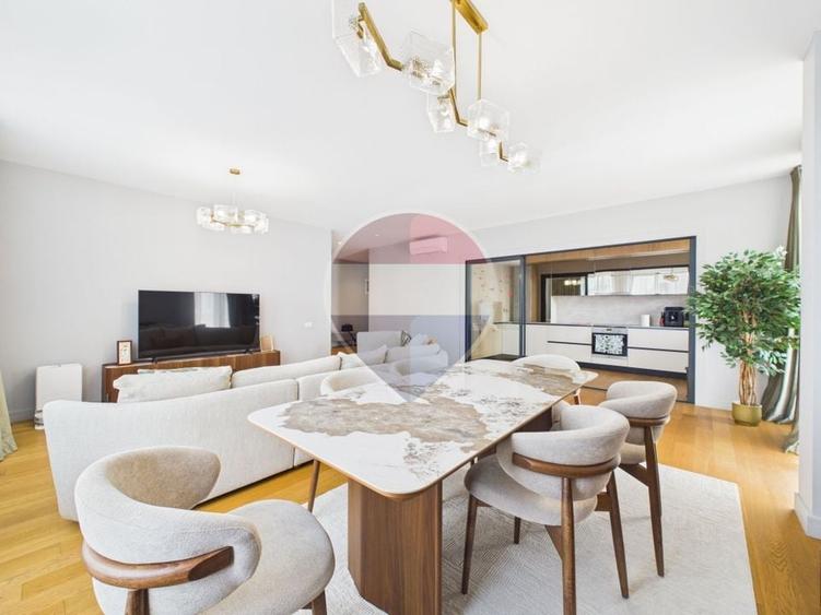 Apartament cu 4 camere decomandat, mobilat în Herăstrău