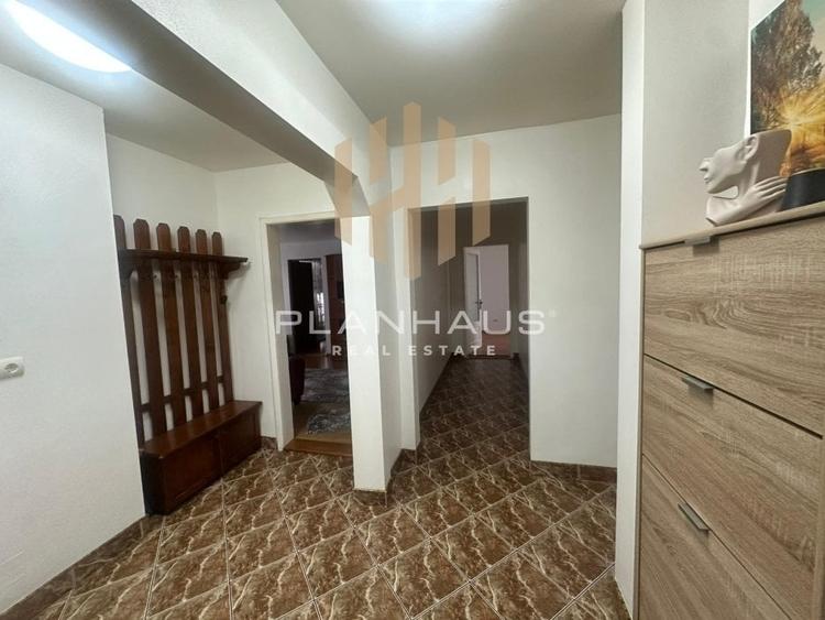 Apartament cu 4 camere decomandat, mobilat în Vasile Alecsandri