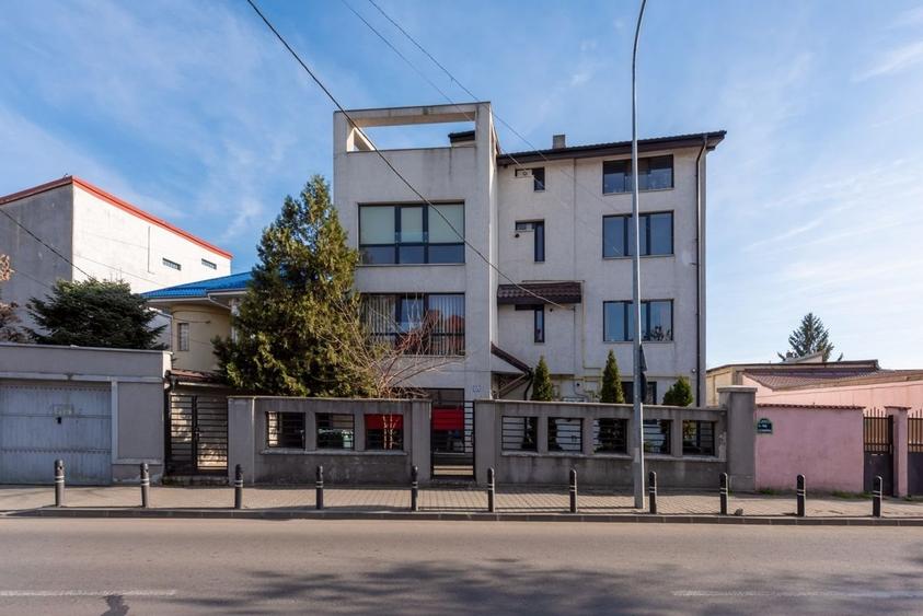 Apartament cu 2 camere decomandat, mobilat în Drumul Sării
