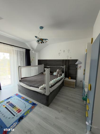 Casă cu 4 camere cu Teren 324 Mp în Central