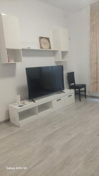 Apartament cu 2 camere decomandat în Rudeni