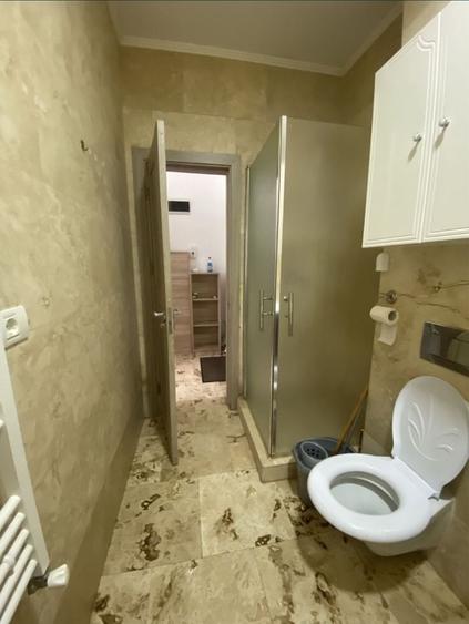 Apartament cu 3 camere decomandat în Exterior Vest