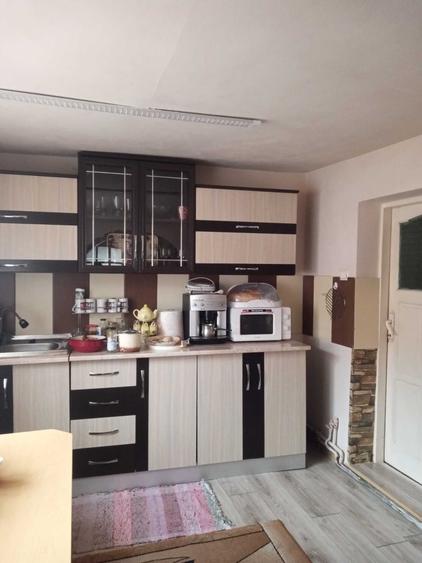 Casă cu 4 camere în Leșmir