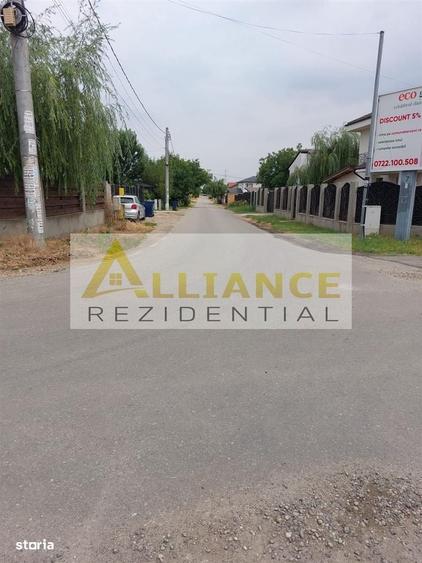 Teren 330 mpla 250-300 m de alte case.Zona in dezvoltare. - 2