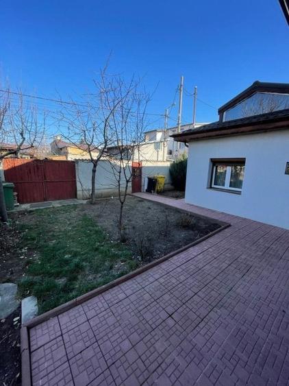 Casă individuală cu 4 camere cu Canalizare în Rahova