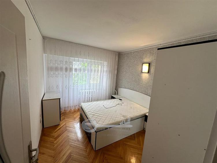 Apartament cu 3 camere decomandat în Dacia