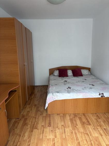 Apartament cu 2 camere semidecomandat în Exterior Vest