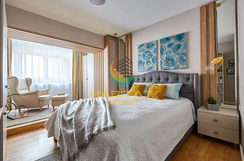 Apartament cu 4 camere semidecomandat în Berceni