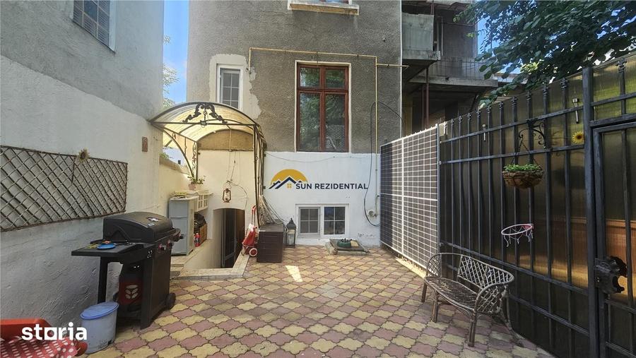 Apartament cu 6 camere în Victoriei