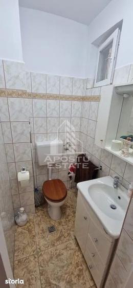 Apartament cu 3 camere, mobilat în Punctele Cardinale